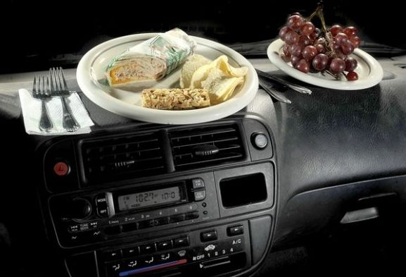 7 consejos para comer bien durante un viaje en coche
